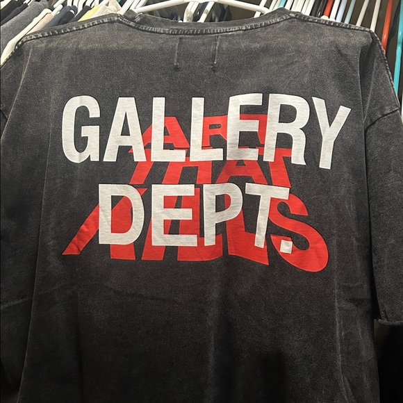 Gallery Dept Gray Graphic - Picture 4 of 5